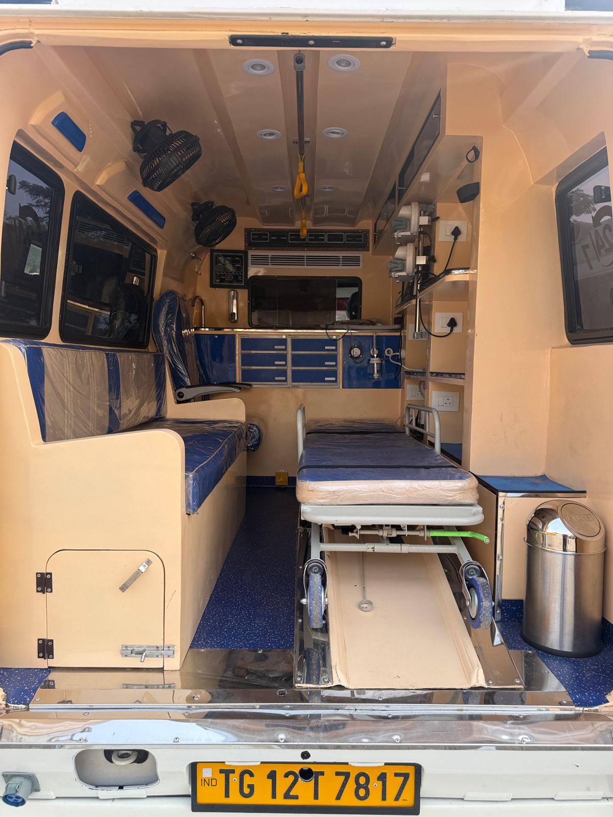  Emergency ambulance service in Hyderabad responding quickly to an urgent call